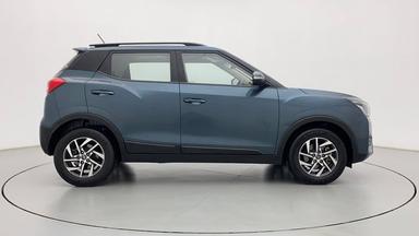 2022 Mahindra XUV300