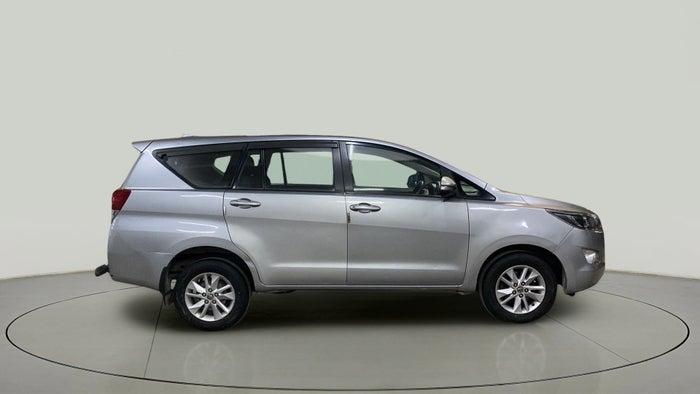 2016 Toyota Innova Crysta