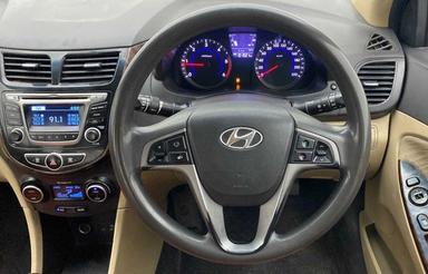 2015 Hyundai Verna