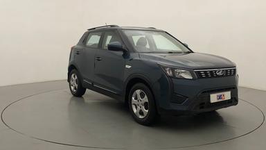 2022 Mahindra XUV300