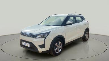 2022 Mahindra XUV300