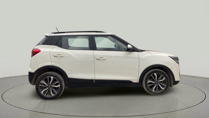 2020 Mahindra XUV300