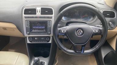 2016 Volkswagen Polo