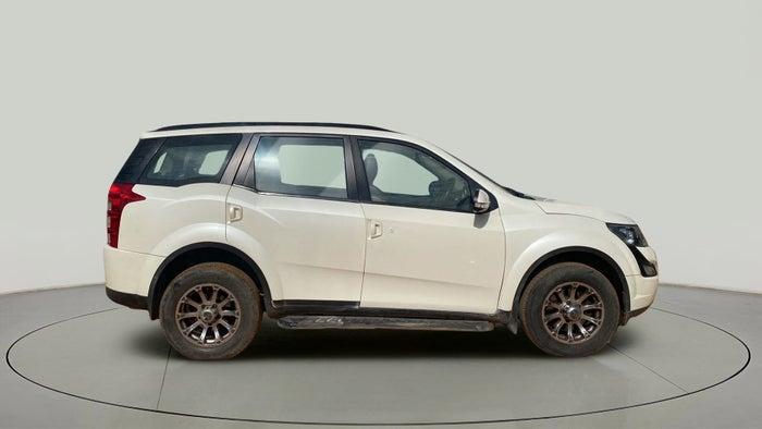 2018 Mahindra XUV500