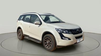 2018 Mahindra XUV500