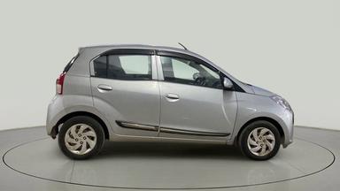 2019 Hyundai NEW SANTRO