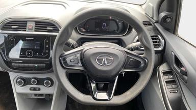 2022 TATA TIAGO