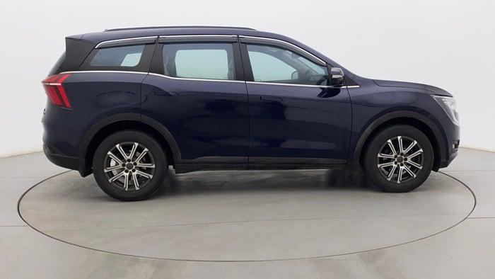 2022 Mahindra XUV700