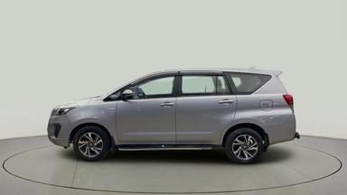 2022 Toyota Innova Crysta