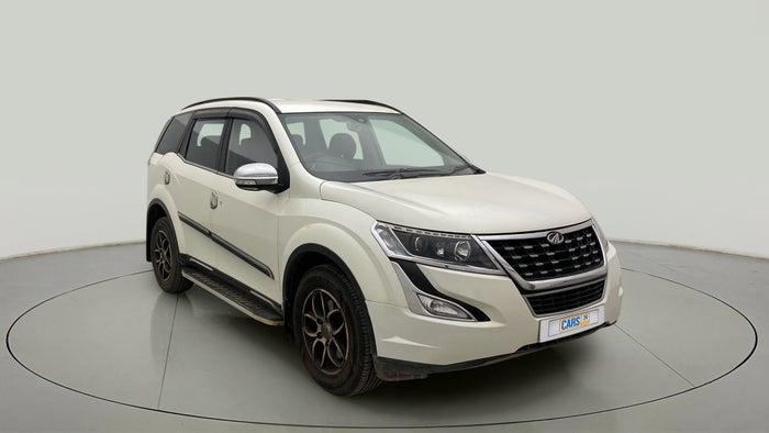 2020 Mahindra XUV500