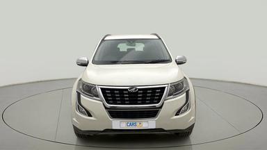 2020 Mahindra XUV500