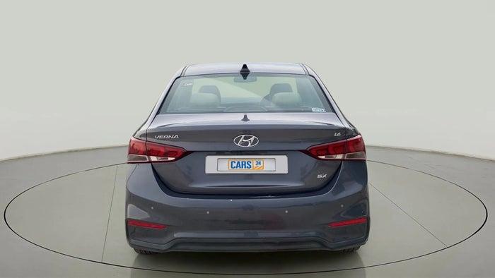 2018 Hyundai Verna