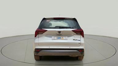 2022 Mahindra XUV700