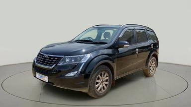 2021 MAHINDRA XUV500