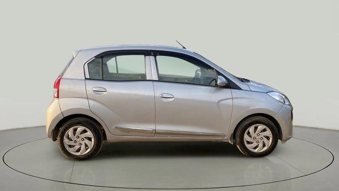 2019 HYUNDAI NEW SANTRO