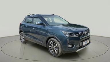 2022 Mahindra XUV300