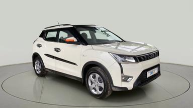 2021 MAHINDRA XUV300