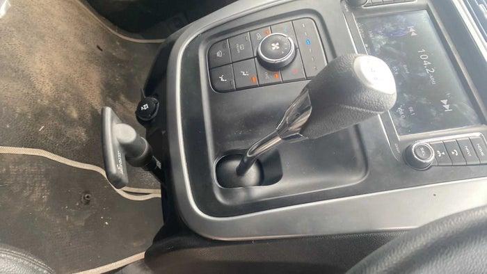 2018 MAHINDRA KUV 100 NXT