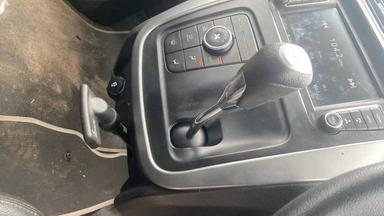 2018 MAHINDRA KUV 100 NXT