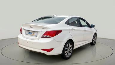 2017 HYUNDAI VERNA