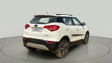 2021 MAHINDRA XUV300