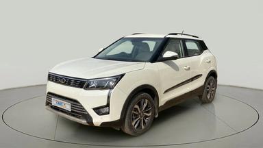 2021 MAHINDRA XUV300