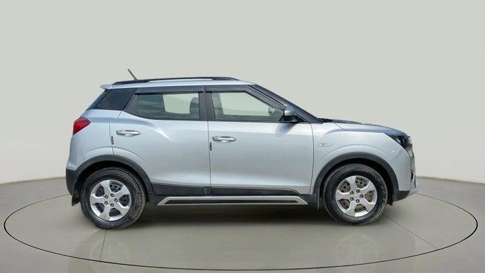 2020 MAHINDRA XUV300