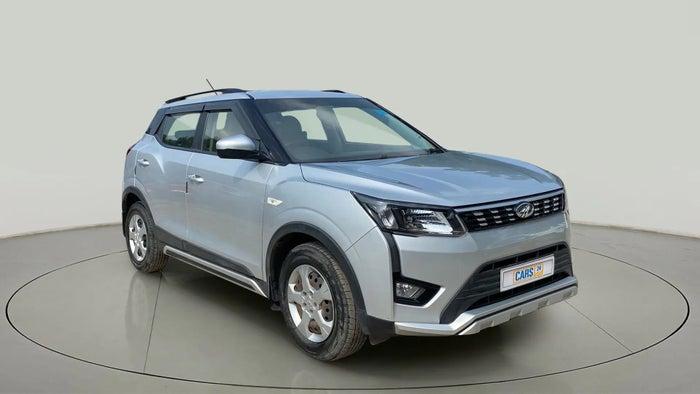 2020 MAHINDRA XUV300