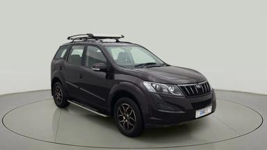 2017 Mahindra XUV500