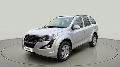 2018 Mahindra XUV500