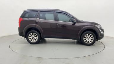 2019 Mahindra XUV500