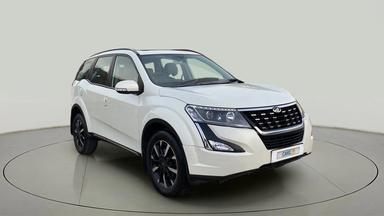 2018 Mahindra XUV500