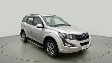 2015 Mahindra XUV500