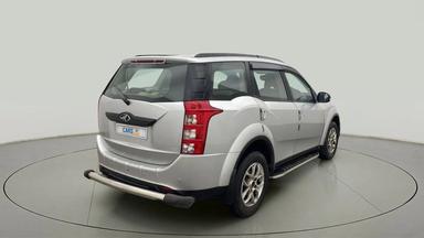 2015 Mahindra XUV500