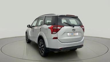 2019 Mahindra XUV500