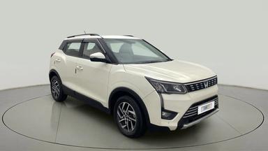 2023 Mahindra XUV300