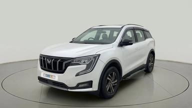 2021 Mahindra XUV700