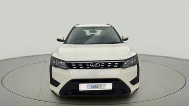 2021 Mahindra XUV300