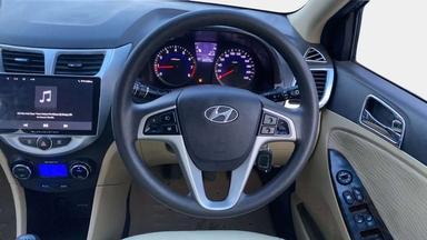 2013 HYUNDAI VERNA