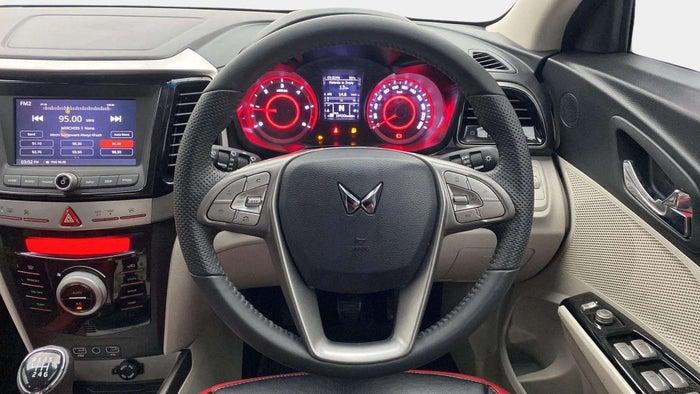 2023 Mahindra XUV300