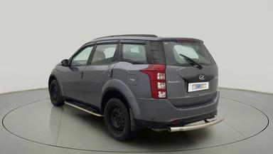 2017 MAHINDRA XUV500