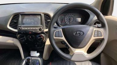 2019 Hyundai NEW SANTRO