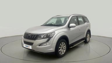 2016 Mahindra XUV500