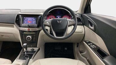 2023 Mahindra XUV300