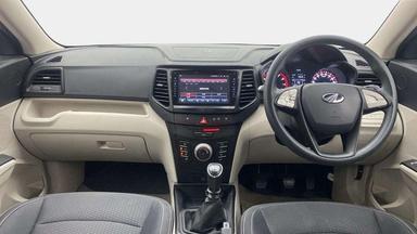 2022 Mahindra XUV300