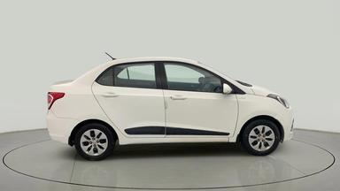 2015 Hyundai Xcent