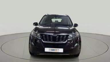 2020 Mahindra XUV500