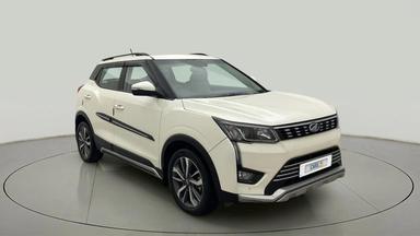 2021 Mahindra XUV300