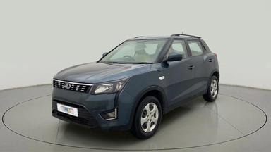 2022 Mahindra XUV300