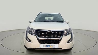 2018 Mahindra XUV500